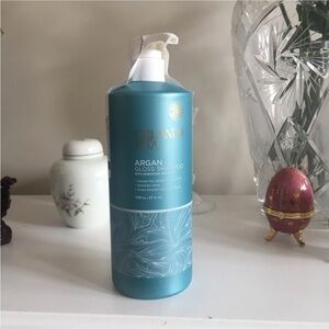 Orlando pita Argan Gloss Shampoo with Moroccan 27oz  new with tags